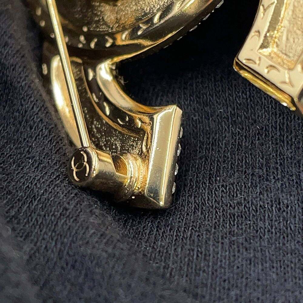 CHANEL Authentic Gold Logo Brooch - Picture 5 of 10